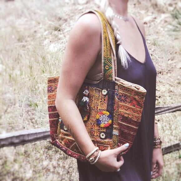 Handcrafted vibrant EmbroideredOne Of A Kind Colorful Handbag - Picture 4 of 4